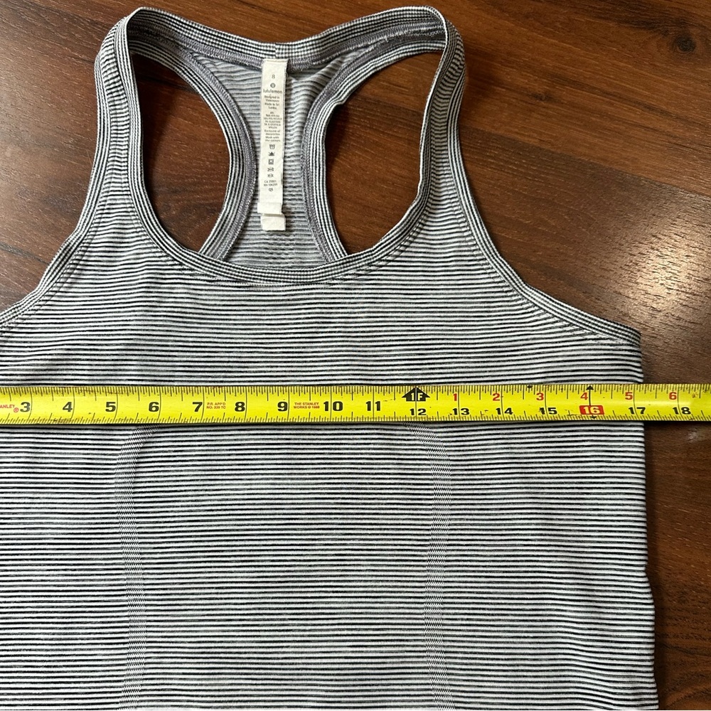 Lululemon Swiftly Tech Racerback Tank Black White Stripe Womens Sz 8 - Picture 5 of 8